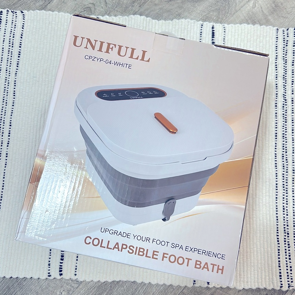 Collapsible heated foot spa